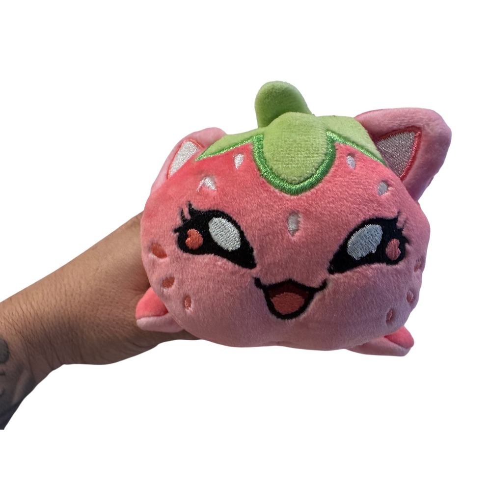 Aphmau MeeMeows Strawberry Cat Plush Litter 3 Pink Fruit Feline 6 Inch Toy